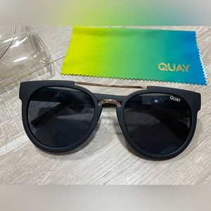 Excellent Condition Quay Australia Odín 126 Matte Black Sunglasses